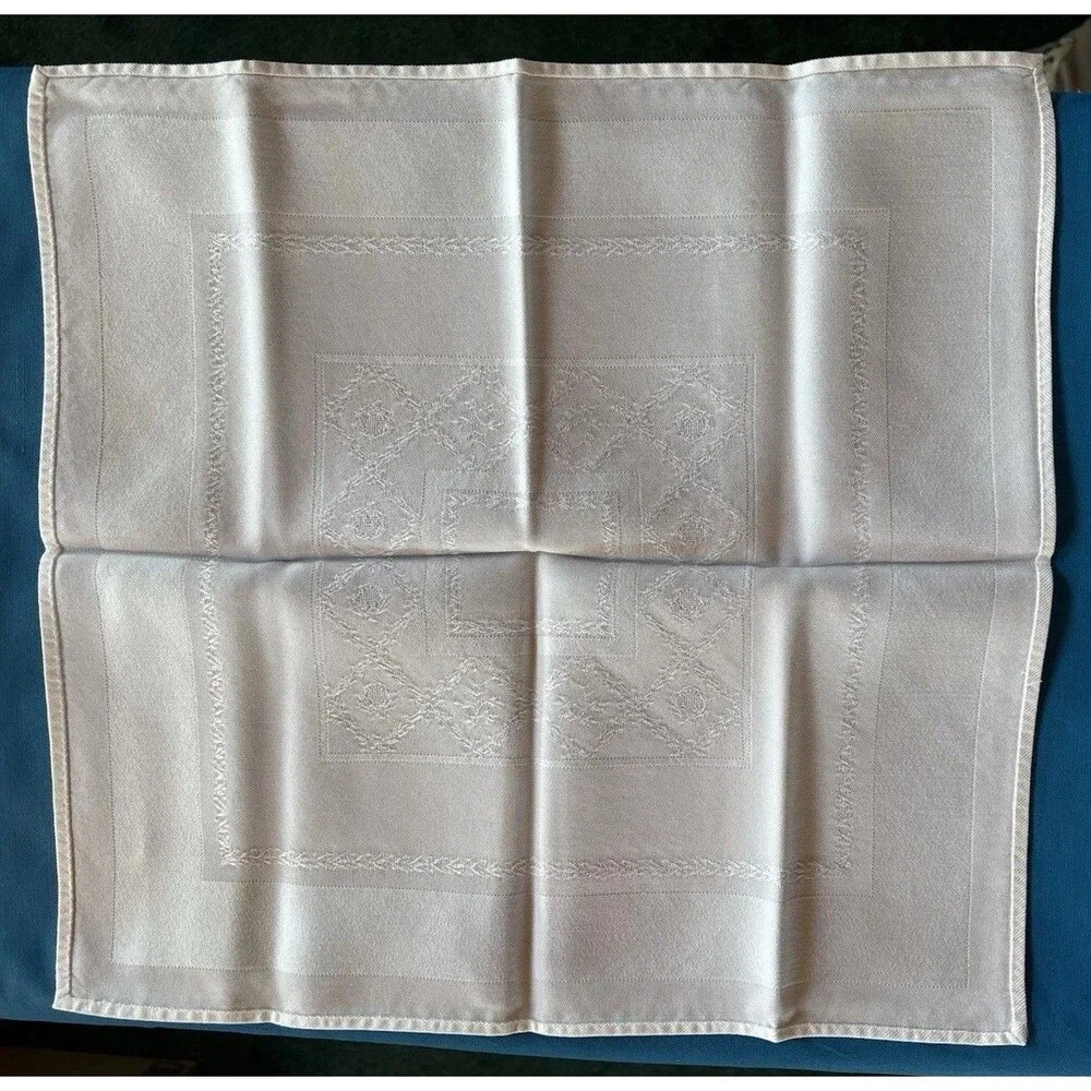 Vtg Set of 12 White Damask Linen Dinner Napkins Country Geometric 15